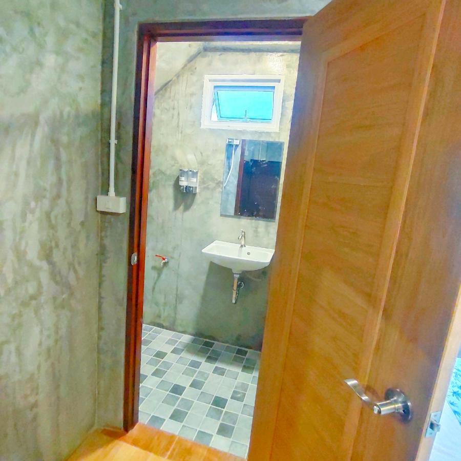 Poohry Seaview Apartment เกาะลันตา ภายนอก รูปภาพ