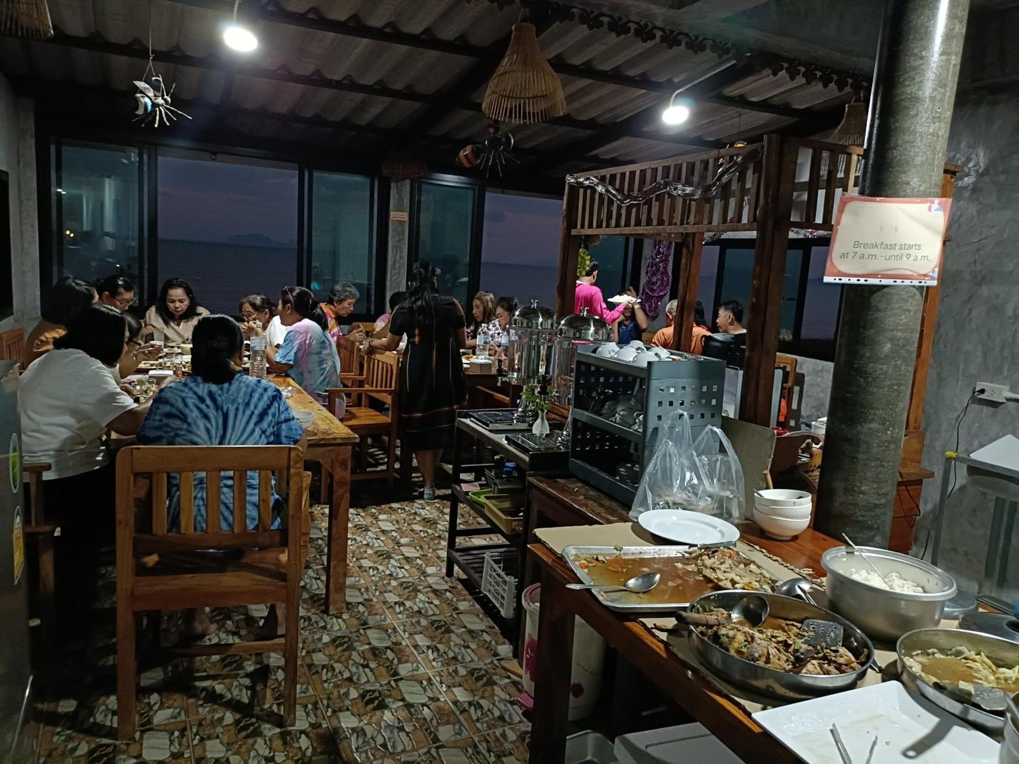 Poohry Seaview Apartment เกาะลันตา ภายนอก รูปภาพ