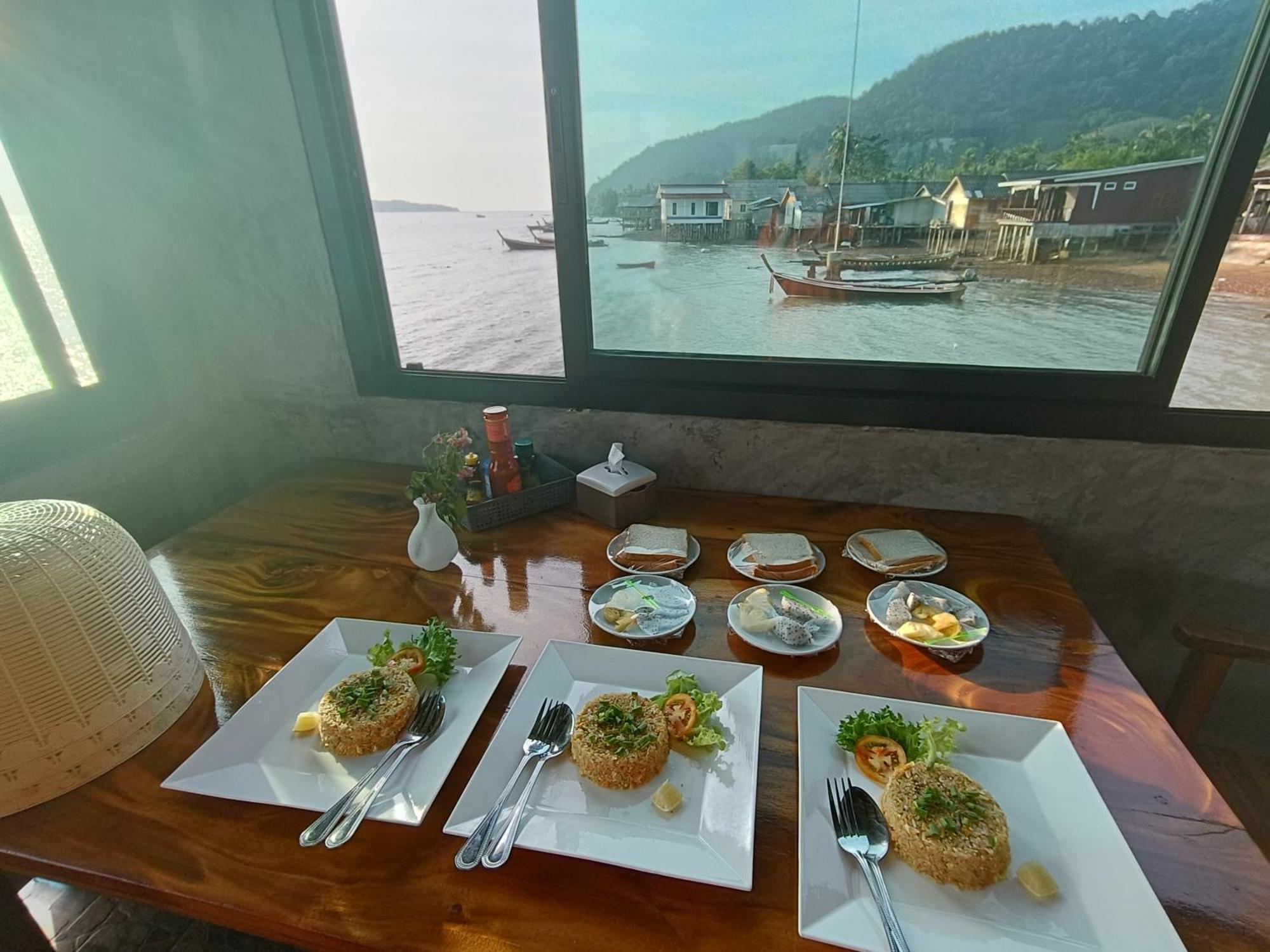 Poohry Seaview Apartment เกาะลันตา ภายนอก รูปภาพ