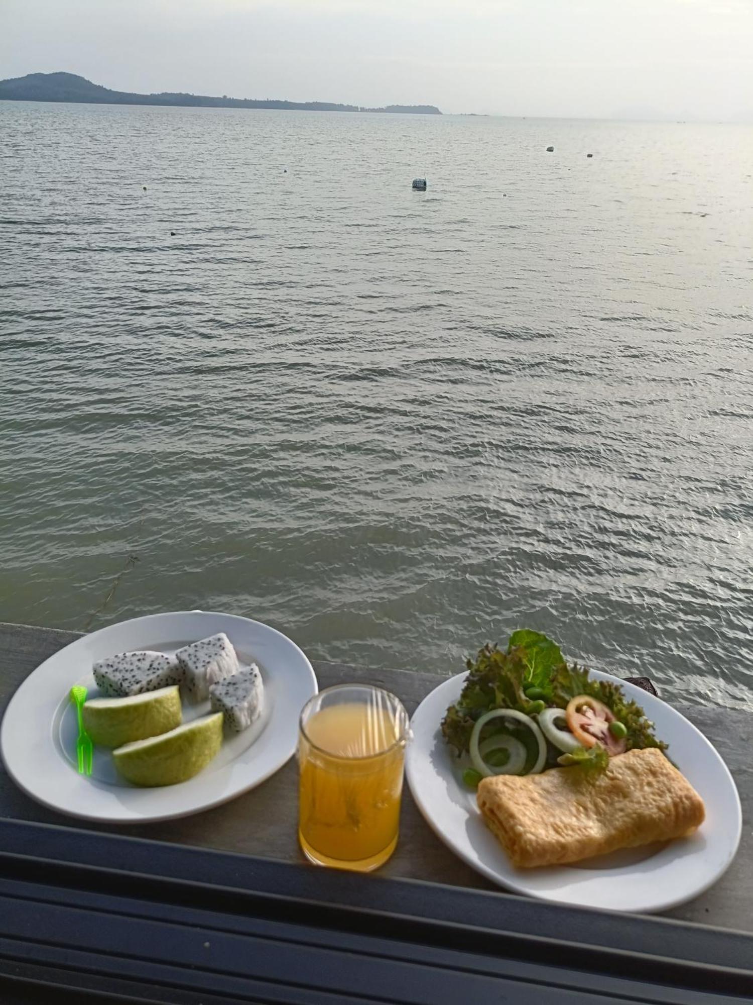 Poohry Seaview Apartment เกาะลันตา ภายนอก รูปภาพ